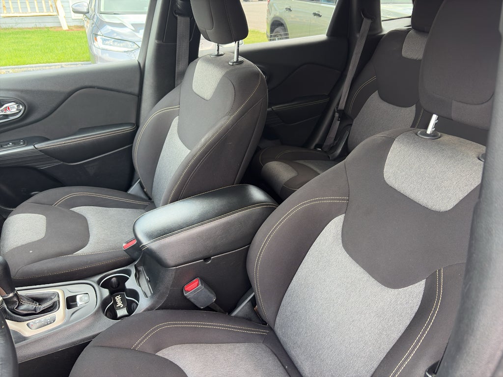 2017 Jeep Cherokee Altitude