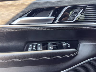 2024 Jeep Wagoneer L Series III