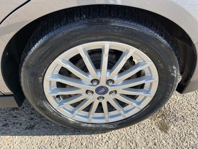 2013 Ford C-Max Hybrid SE