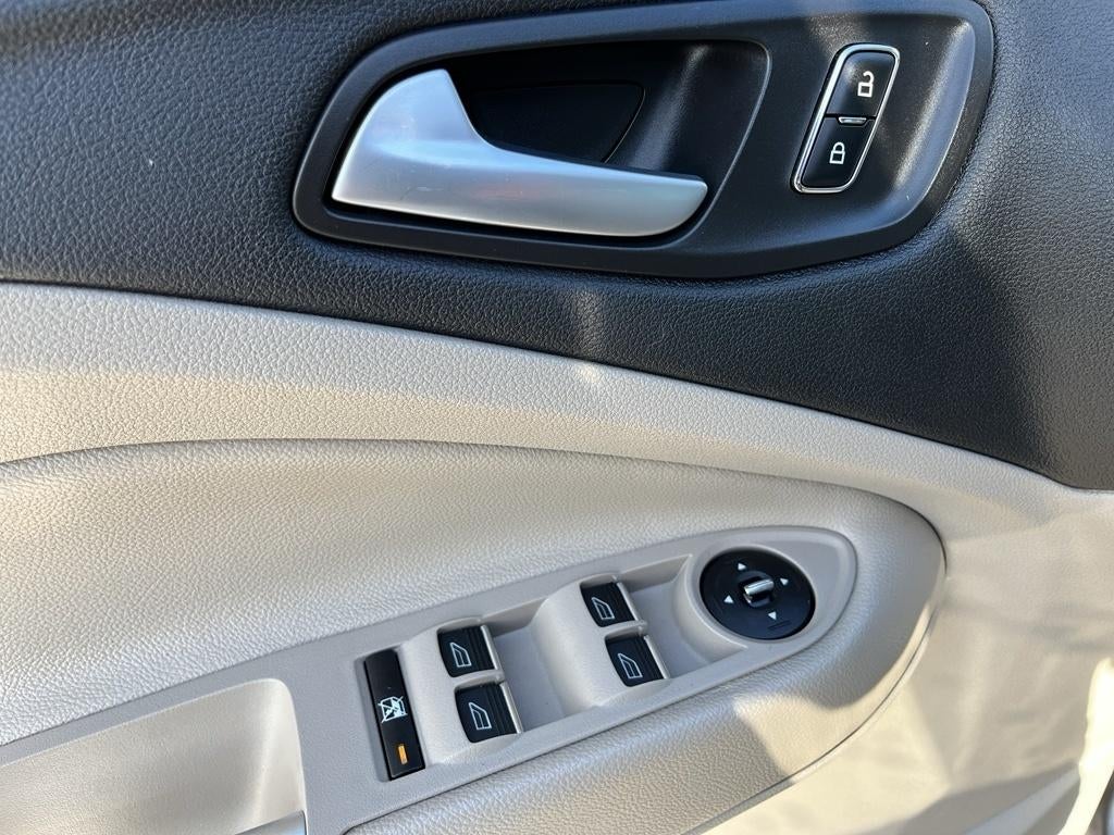 2013 Ford C-Max Hybrid SE