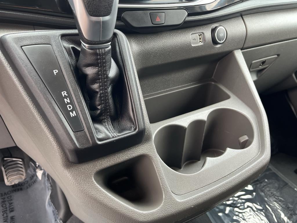 2023 Ford Transit Wagon XLT