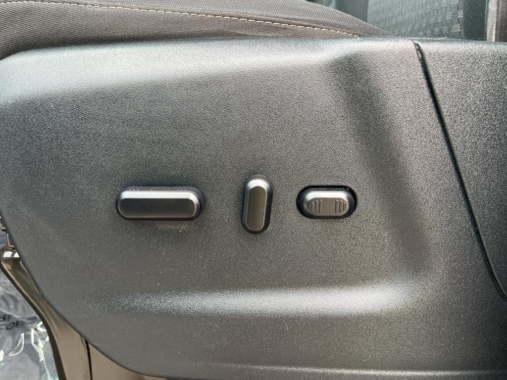 2023 Ford Transit Wagon XLT