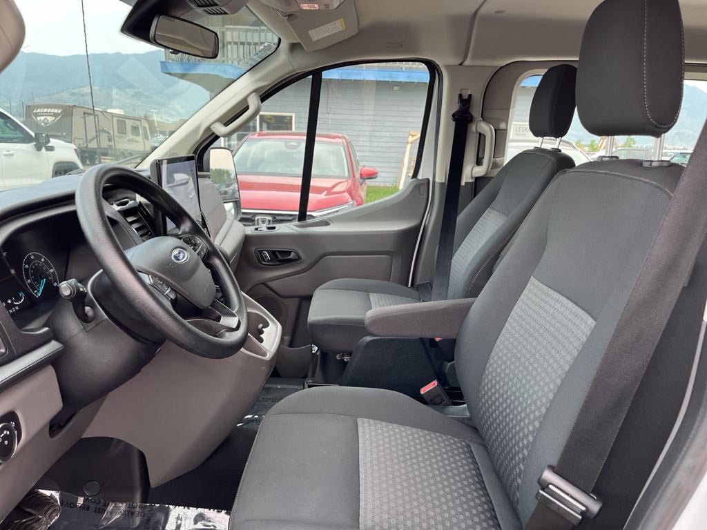 2023 Ford Transit Wagon XLT