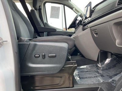 2023 Ford Transit Wagon XLT