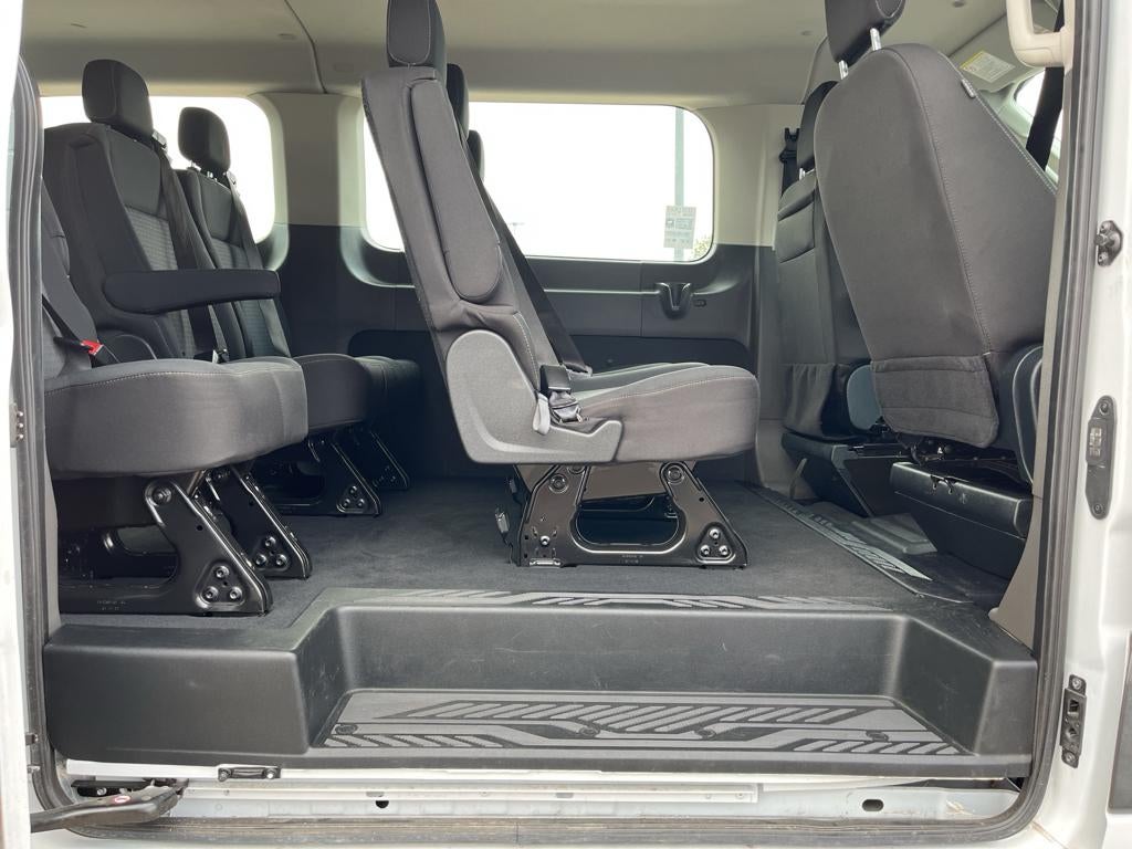 2023 Ford Transit Wagon XLT