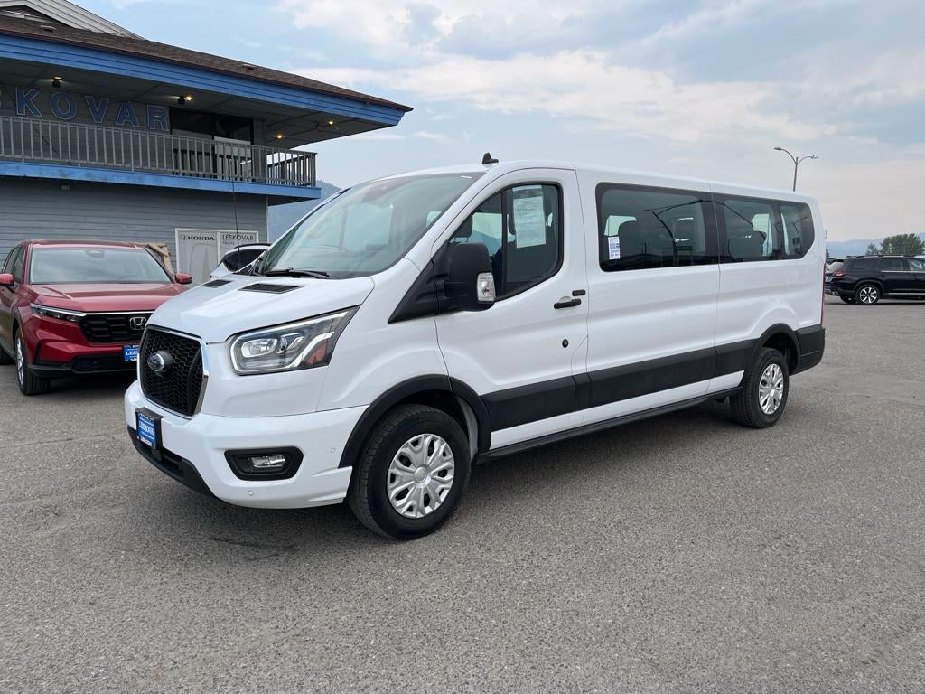 2023 Ford Transit Wagon XLT