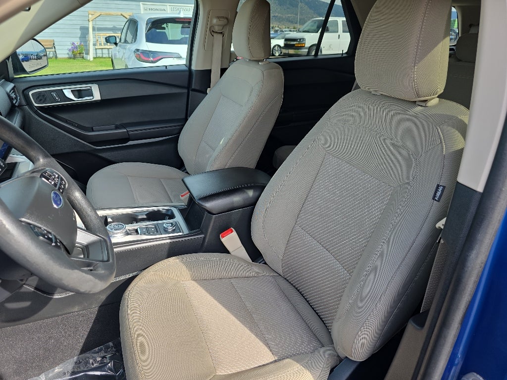 2023 Ford Explorer Base