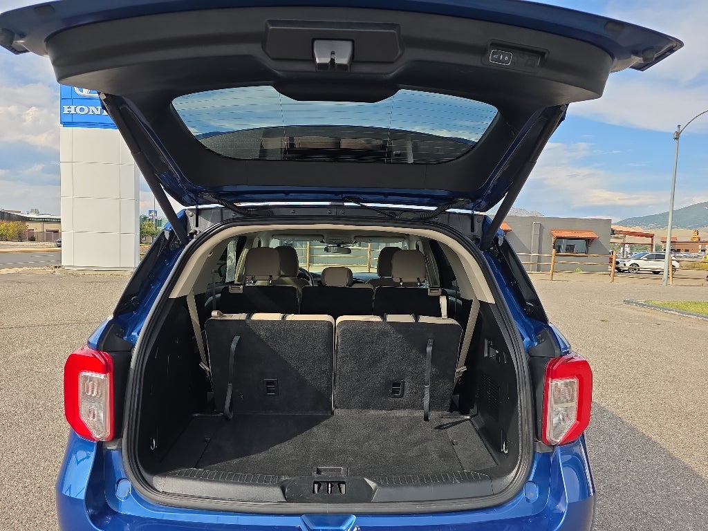 2023 Ford Explorer Base