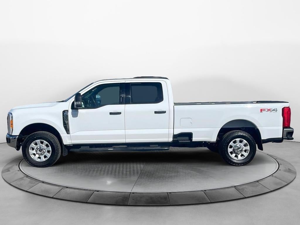 2023 Ford F-350 XLT