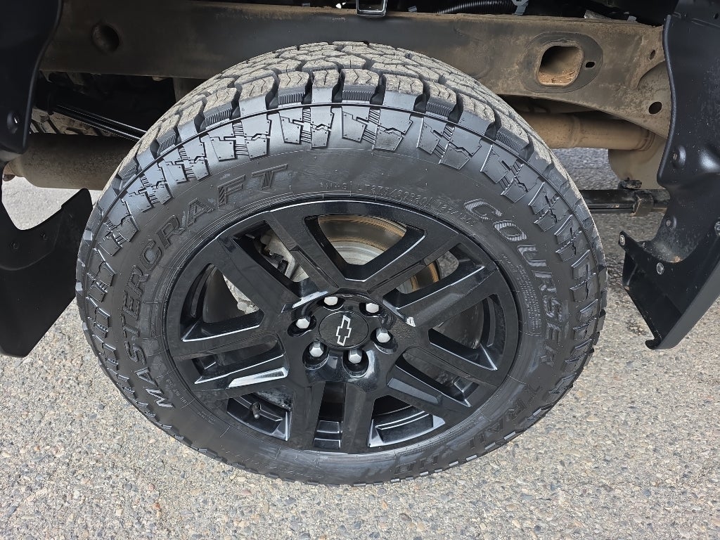 2022 Chevrolet Silverado Custom Trail Boss