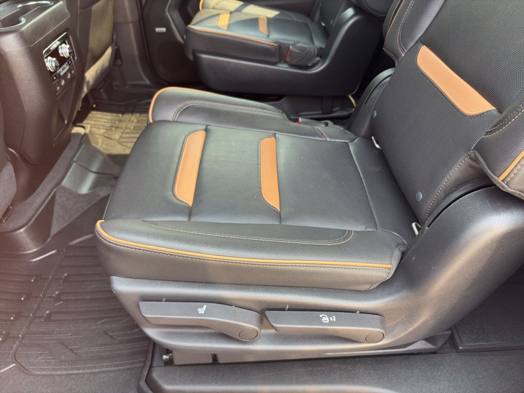 2021 GMC Yukon XL AT4
