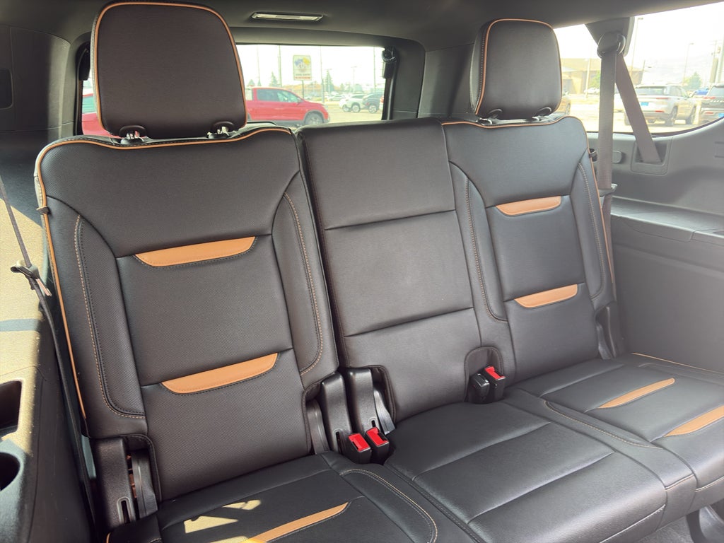 2021 GMC Yukon XL AT4