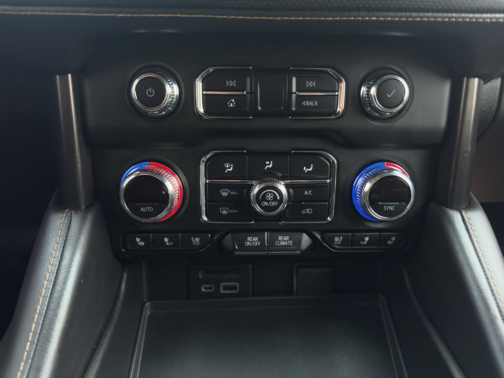 2021 GMC Yukon XL AT4