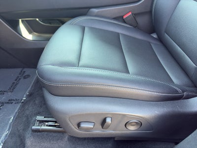 2025 Chevrolet Traverse AWD LT