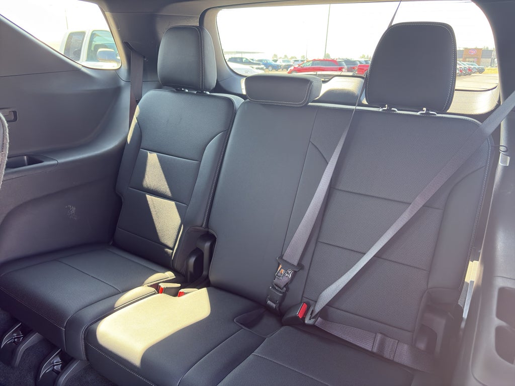 2025 Chevrolet Traverse AWD LT