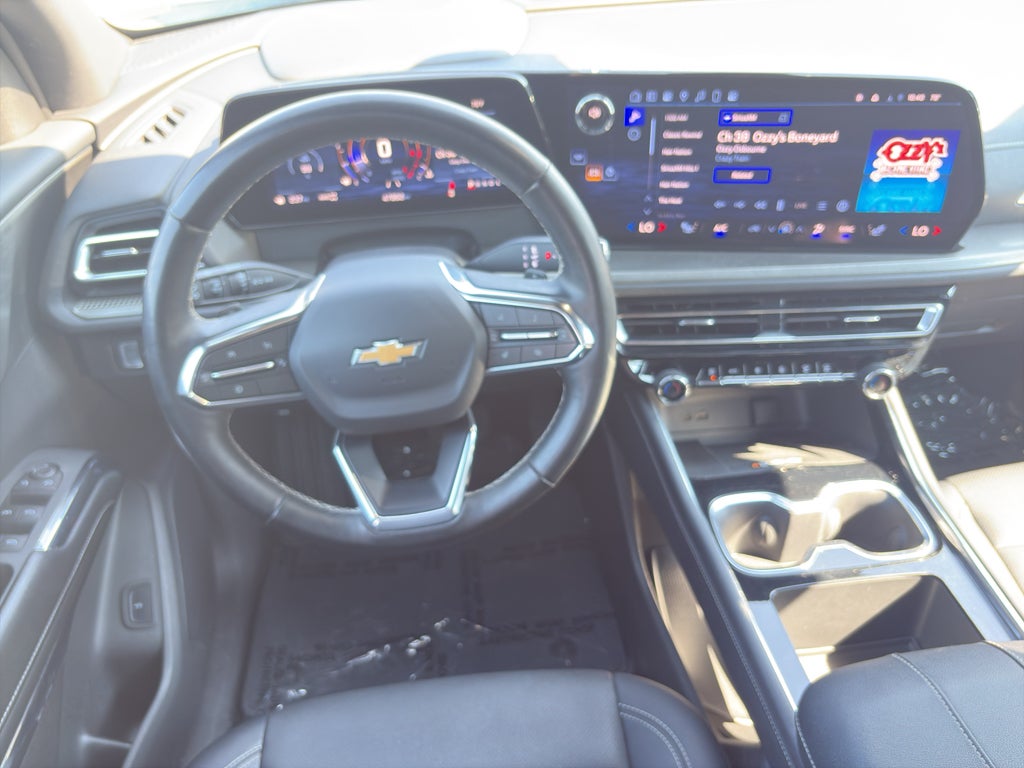 2025 Chevrolet Traverse AWD LT