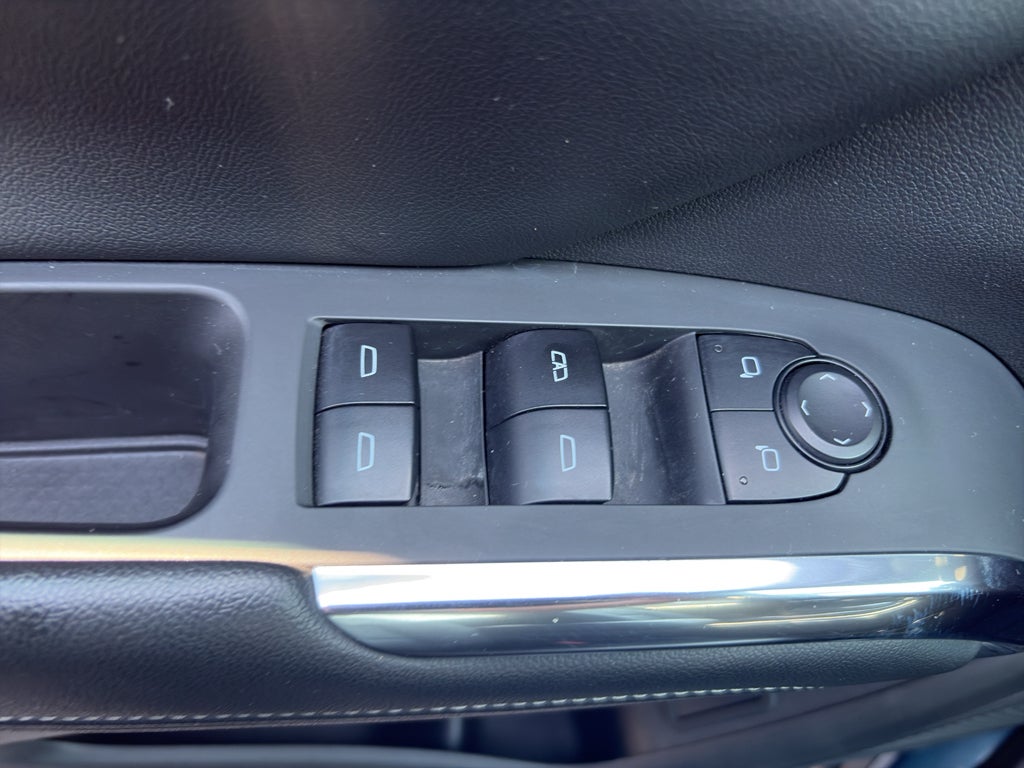 2025 Chevrolet Traverse AWD LT