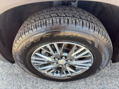 2025 Chevrolet Traverse AWD LT