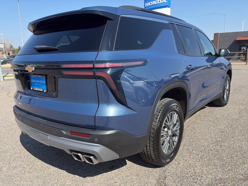 2025 Chevrolet Traverse AWD LT