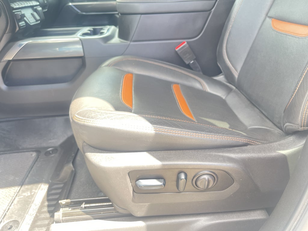2023 GMC Sierra AT4
