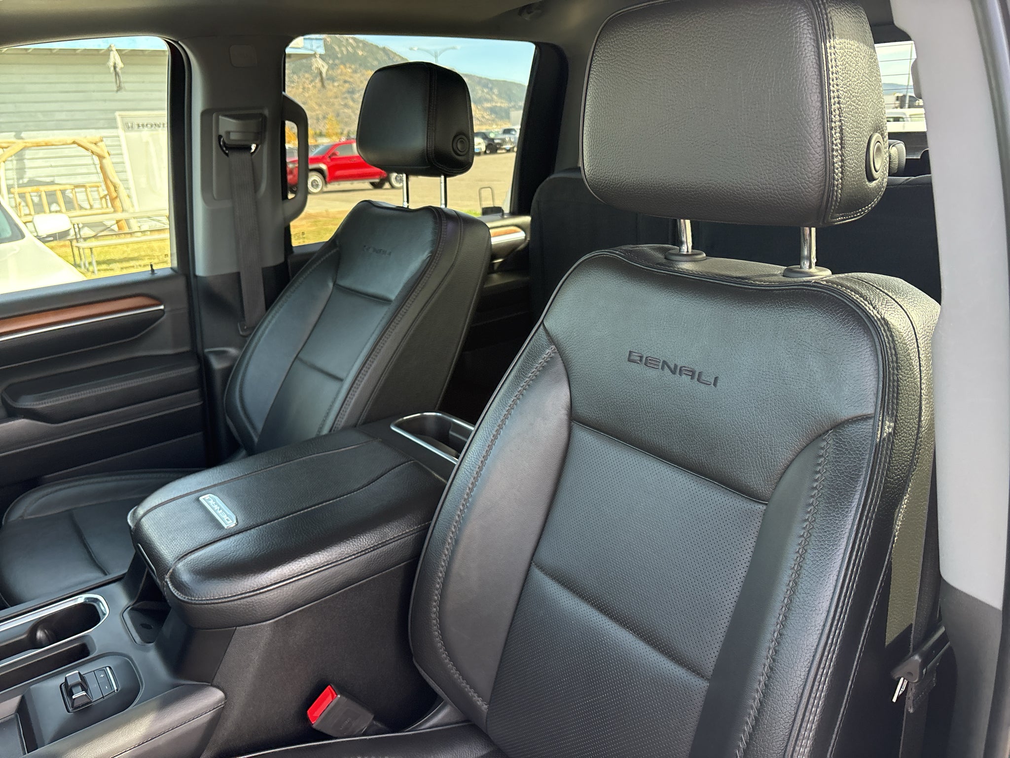 2024 GMC Sierra Denali
