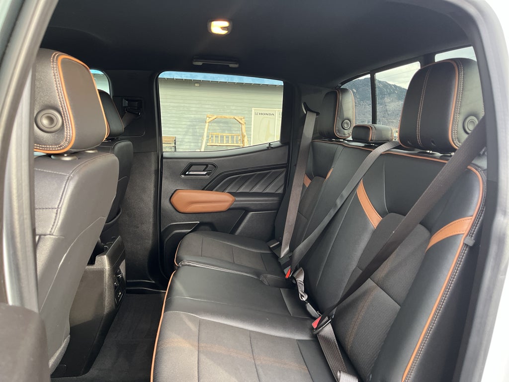 2024 GMC Canyon 4WD AT4