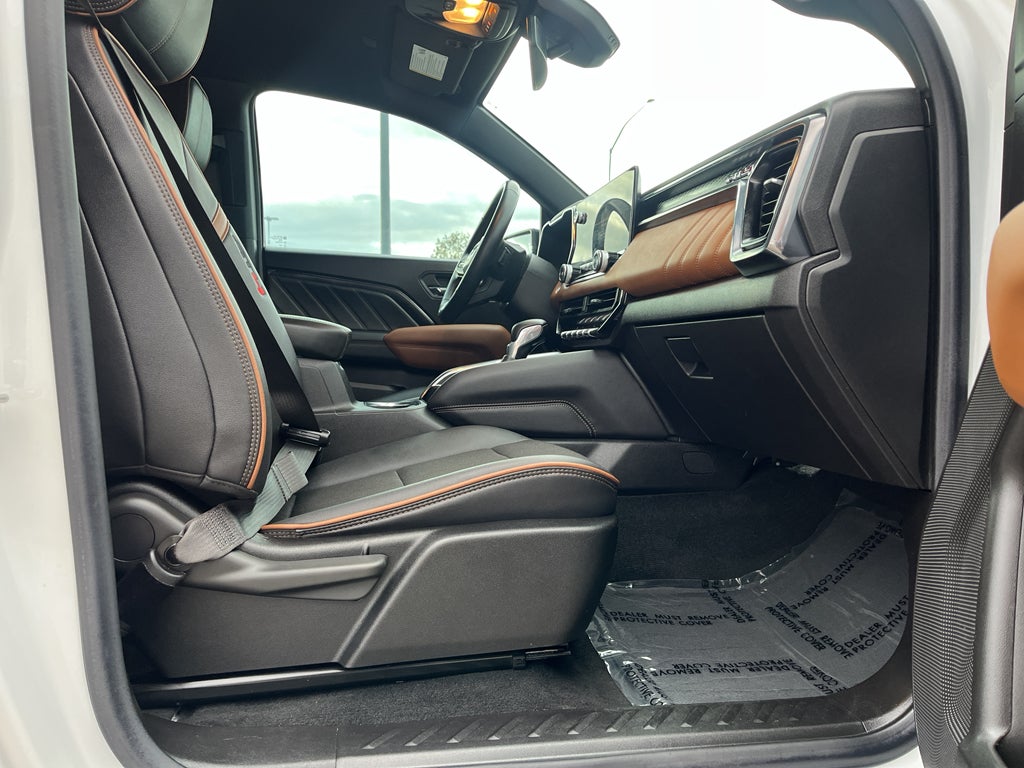 2024 GMC Canyon 4WD AT4