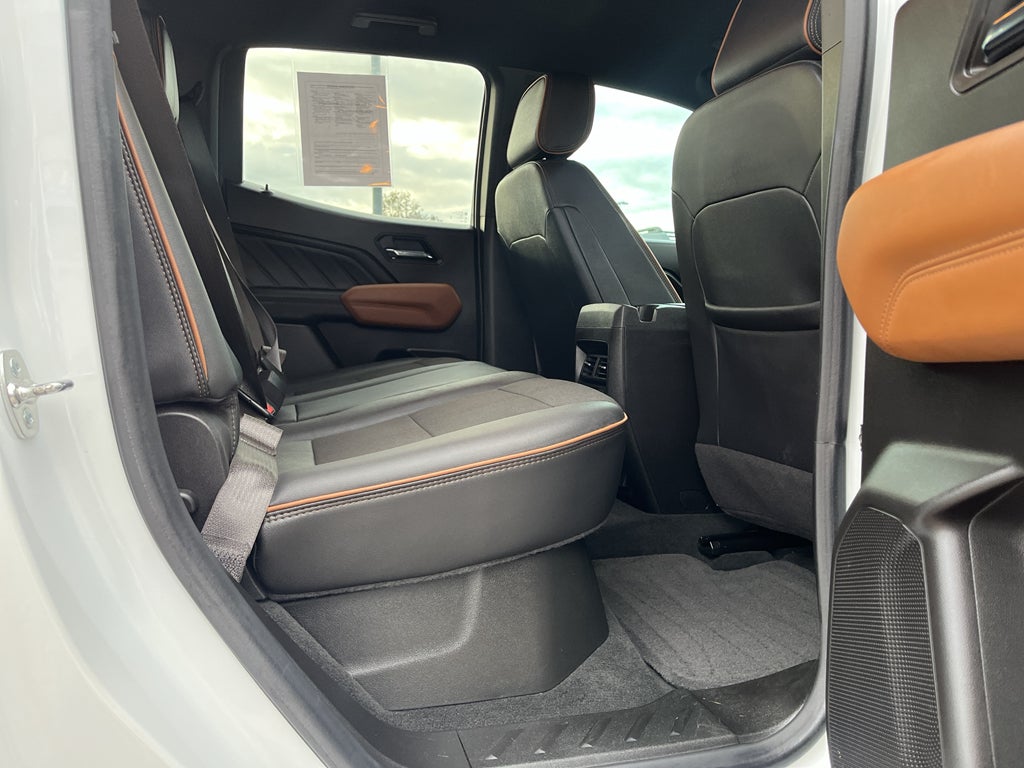 2024 GMC Canyon 4WD AT4