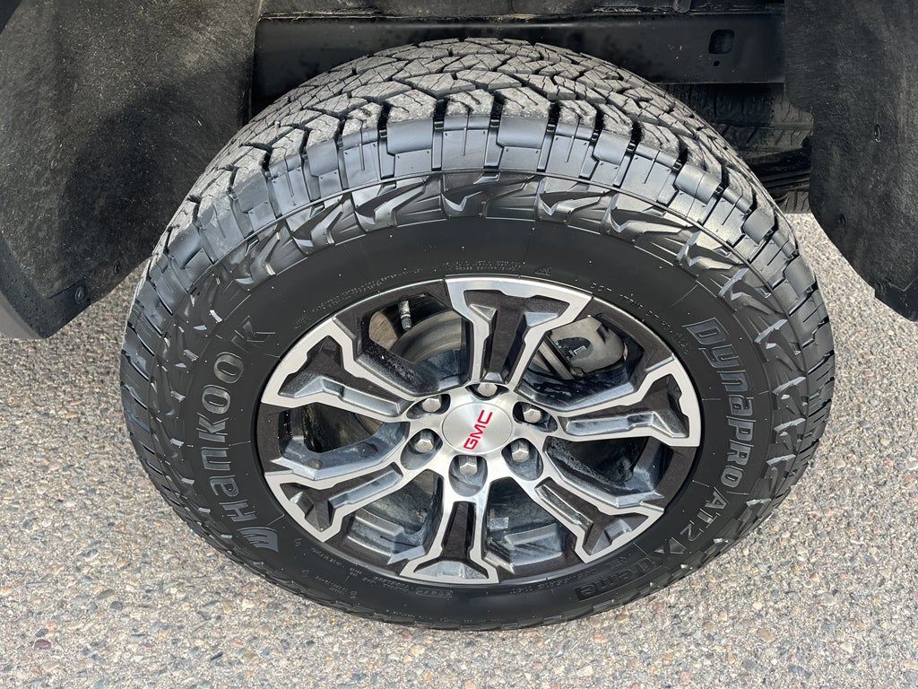 2024 GMC Canyon 4WD AT4