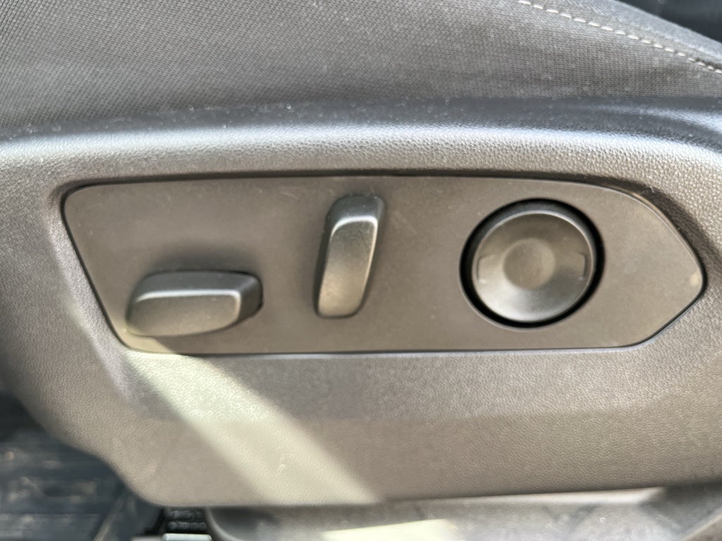 2023 GMC Sierra Elevation