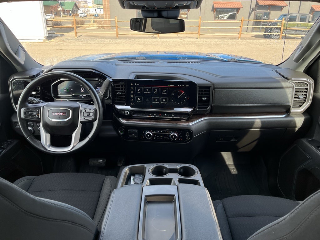 2023 GMC Sierra Elevation