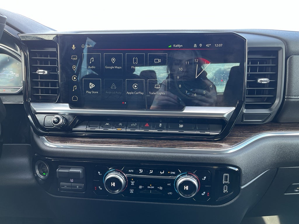 2023 GMC Sierra Elevation