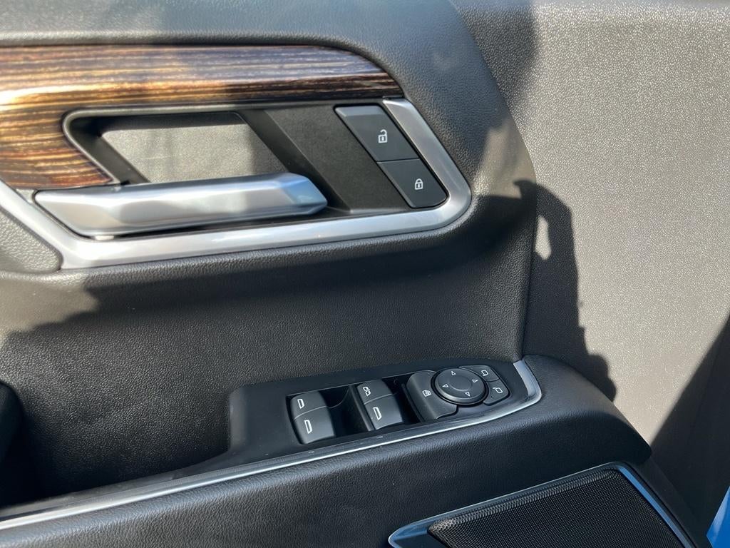 2023 GMC Sierra Elevation