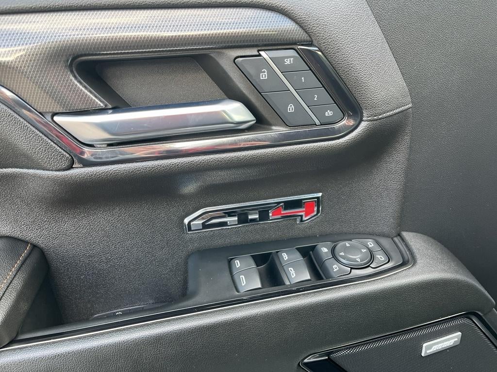 2024 GMC Sierra AT4