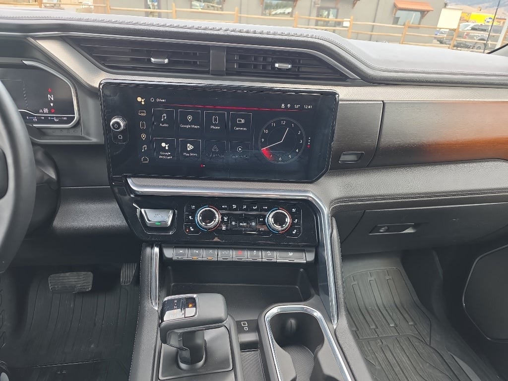 2024 GMC Sierra Denali