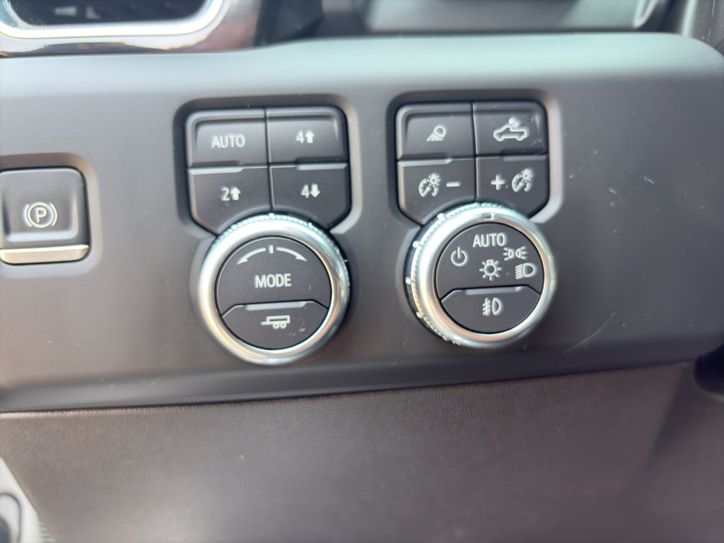 2023 GMC Sierra Denali