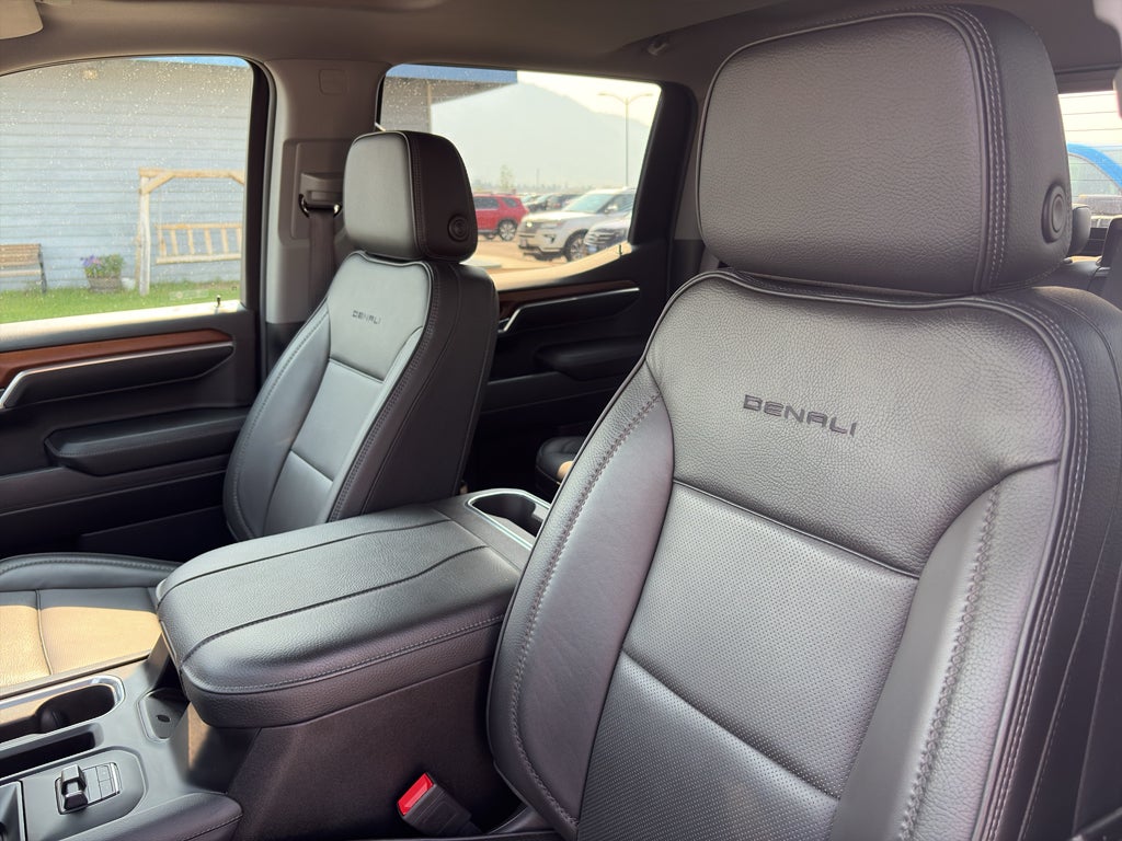 2023 GMC Sierra Denali