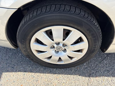 2004 Toyota Corolla LE