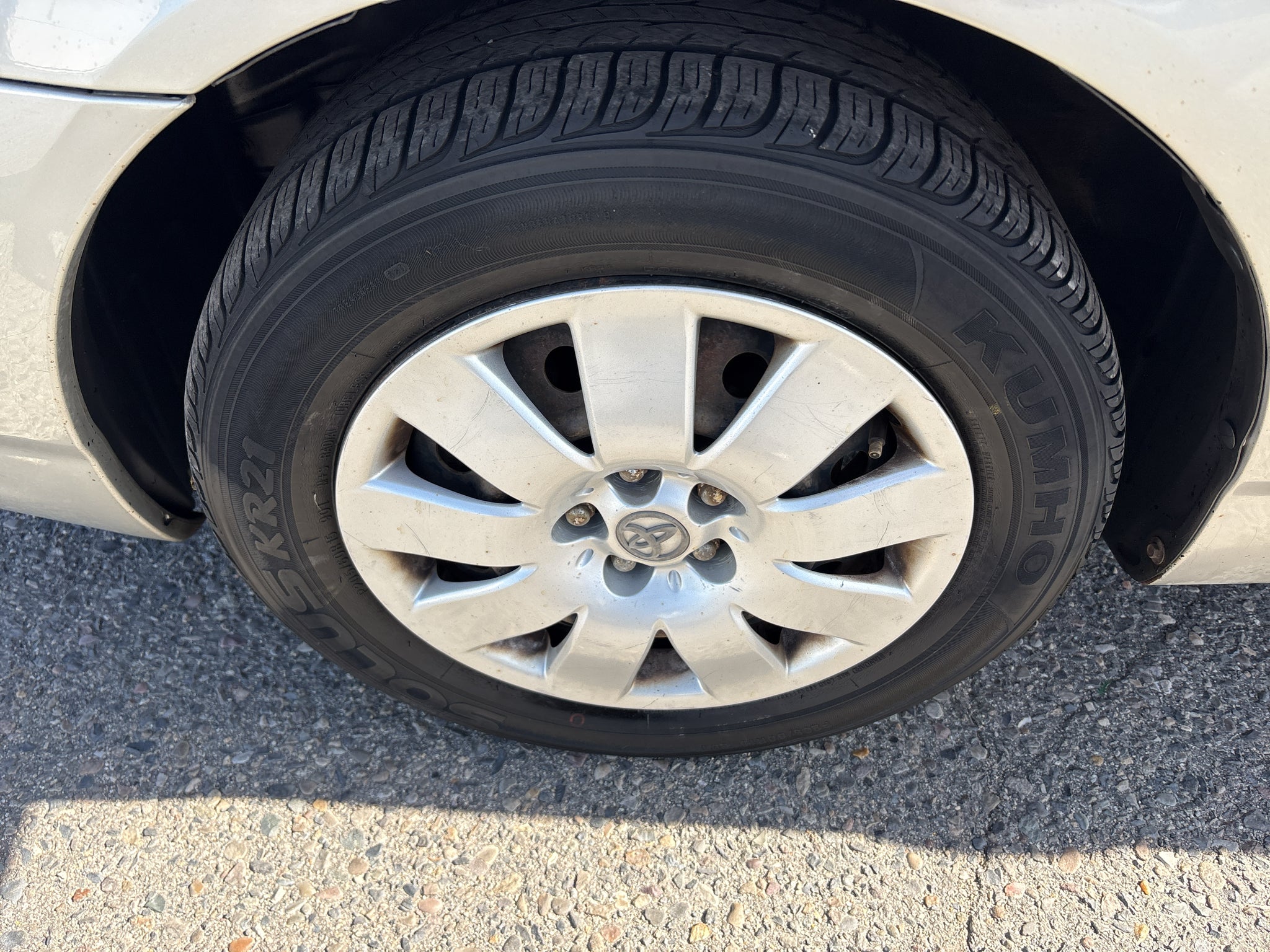 2004 Toyota Corolla LE