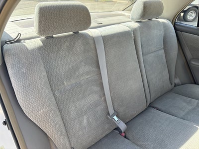 2004 Toyota Corolla LE