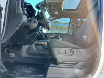 2025 Chevrolet Silverado LTZ