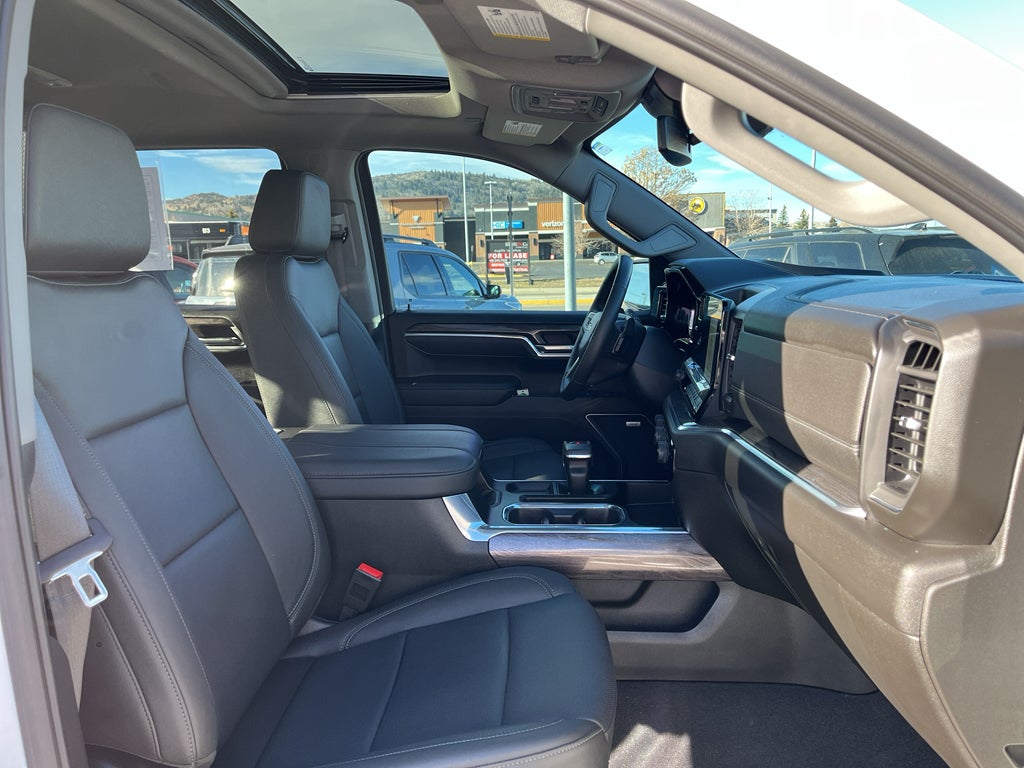 2025 Chevrolet Silverado LTZ