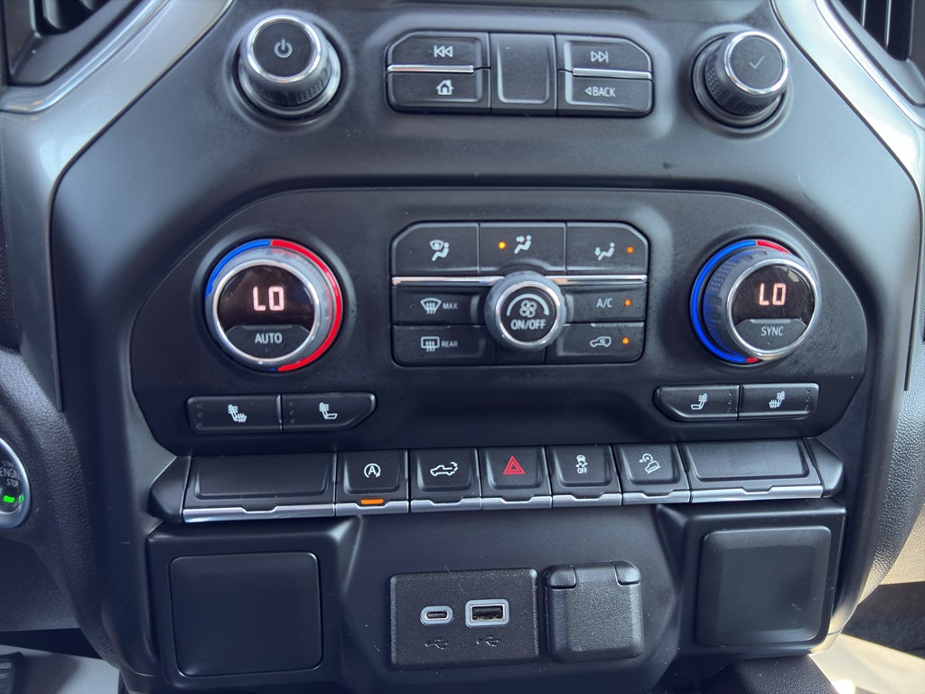 2022 Chevrolet Silverado RST