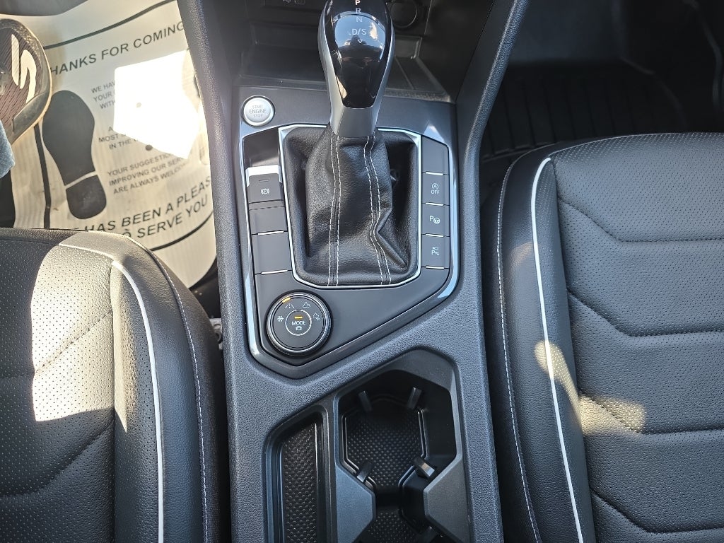 2024 Volkswagen Tiguan SEL R-Line