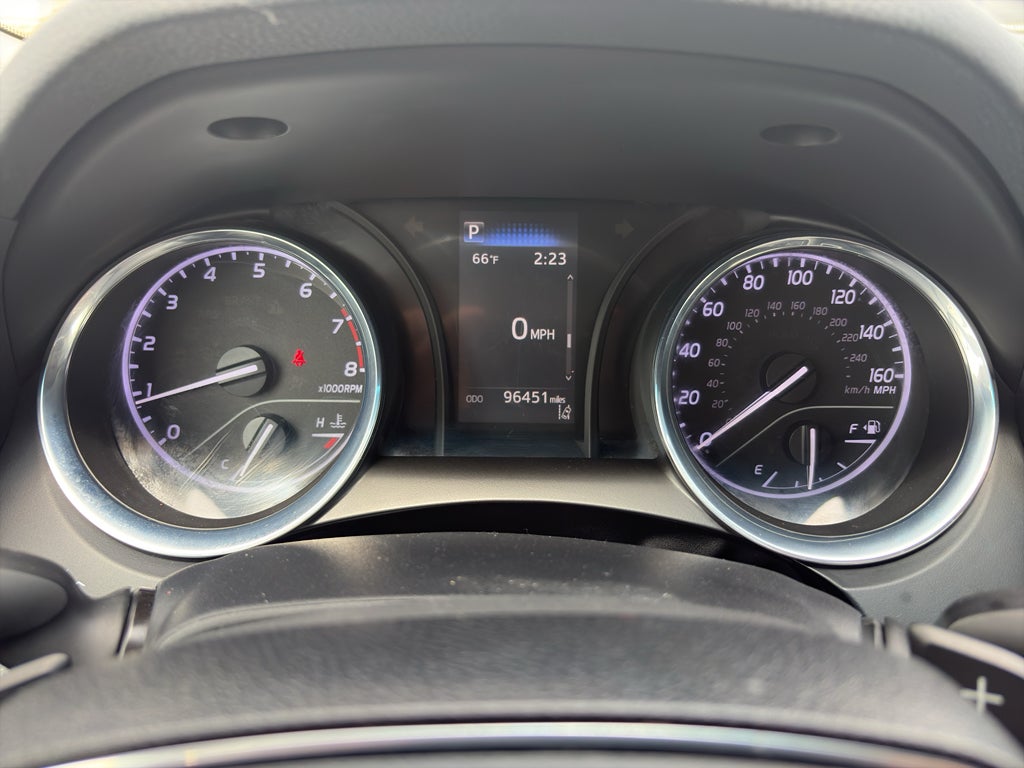 2020 Toyota Camry SE