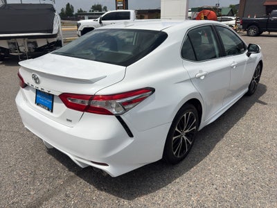2020 Toyota Camry SE