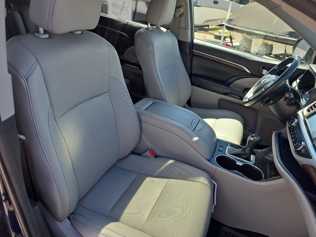 2015 Toyota Highlander Limited