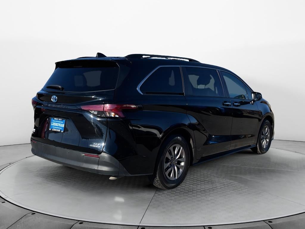 2022 Toyota Sienna XLE