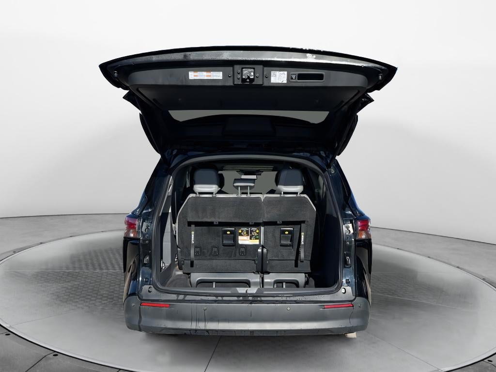 2022 Toyota Sienna XLE