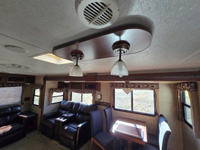 2014 Forest River 323RST Base